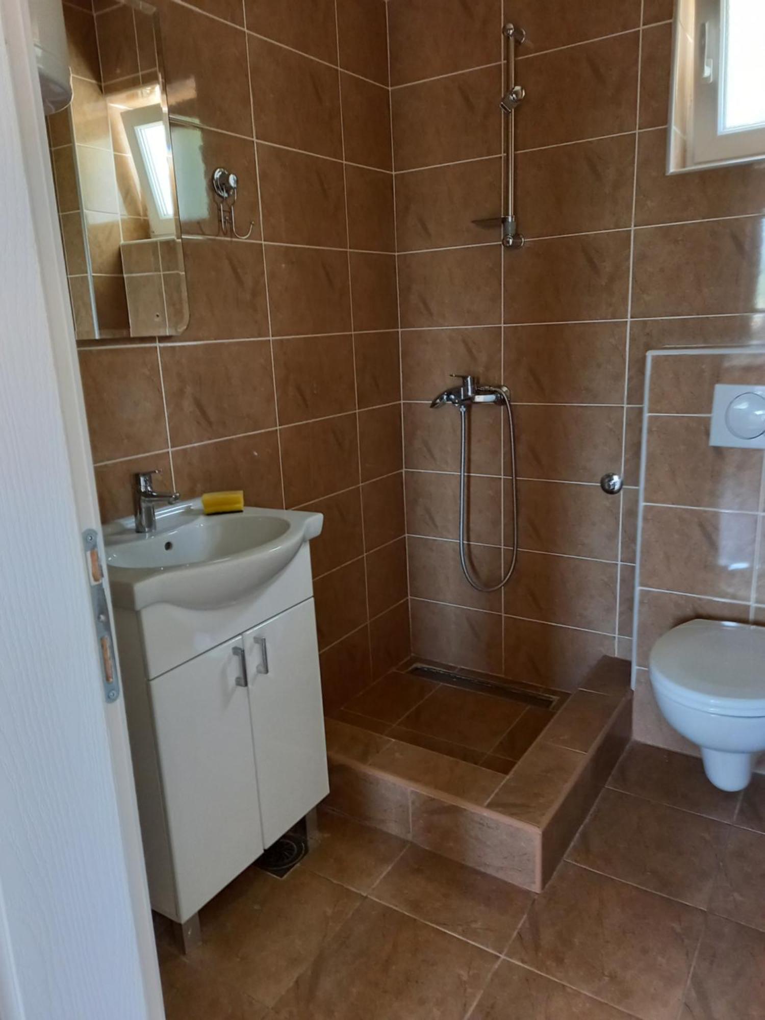 Fruskogorska Idila Apartmani Vrdnik Buitenkant foto