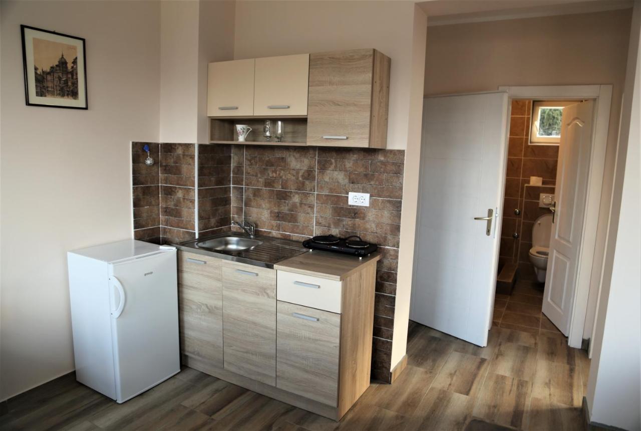 Fruskogorska Idila Apartmani Vrdnik Buitenkant foto